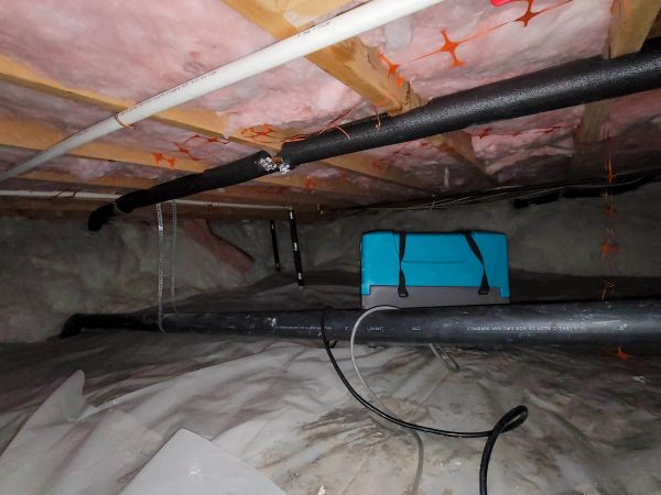 Crawl Space Water Remediation in Hendersonville