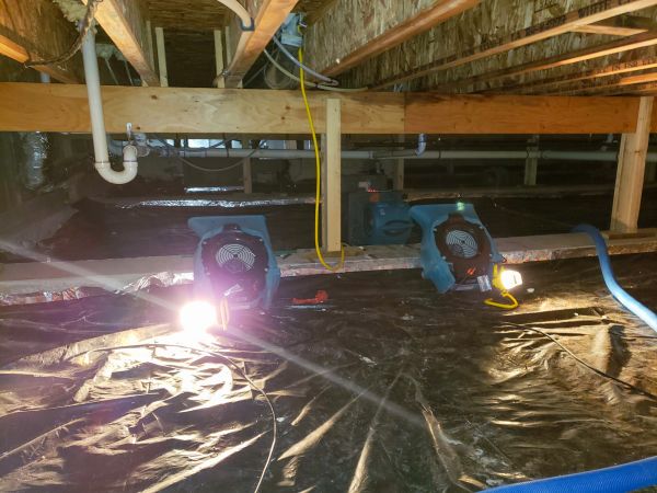 Crawlspace Water Removal in Hendersonville