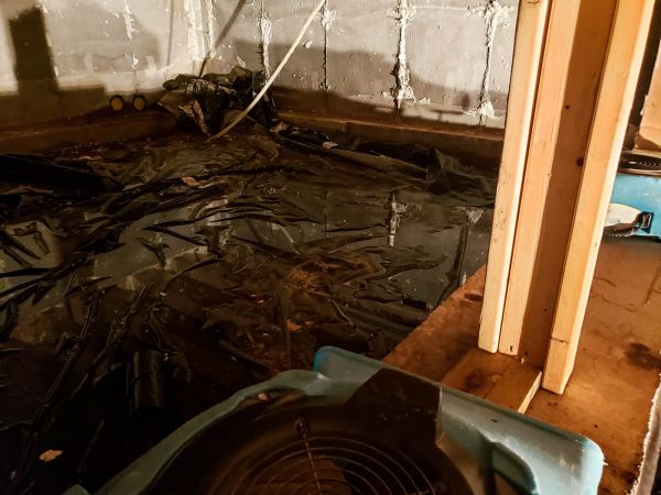 Crawlspace Water Cleanup in Hendersonville